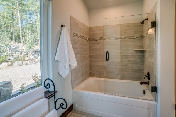 Cost of Tub Conversion Service in Woodinville